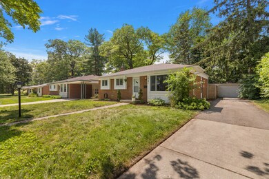 1049 Hasper Dr, Ann Arbor, MI 48103 - photo 3