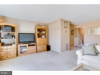 22 Topaz Ln, Trenton, NJ 08690 - photo 4