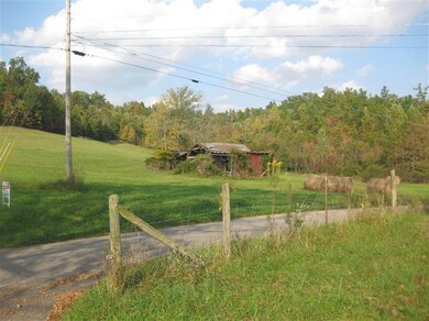 1381 Ingram Rd, Annville, KY 40402 - photo 2