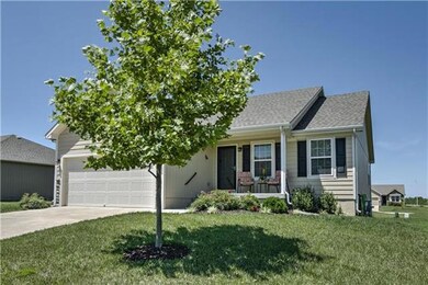 620 E Apache St, Gardner, KS 66030 - photo 3