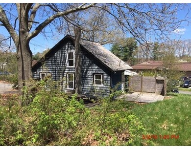 271 E Hartford Ave, Uxbridge, MA 01569 - photo 4