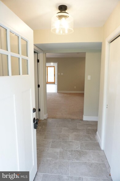 24 College St, Boyertown, PA 19512 - photo 5