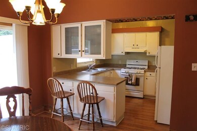 409 Knapp St NE, Grand Rapids, MI 49505 - photo 2