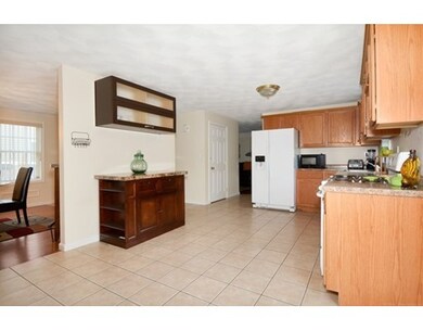 7 Wright St unit A, Lowell, MA 01854 - photo 3