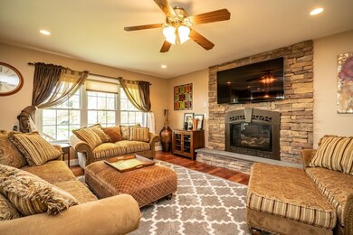 16 George Frost Dr, Holyoke, MA 01040 - photo 7