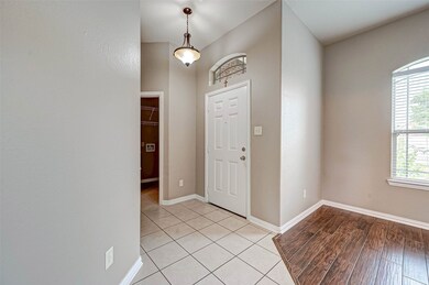 28542 Lockeridge Springs Dr, Spring, TX 77386 - photo 4