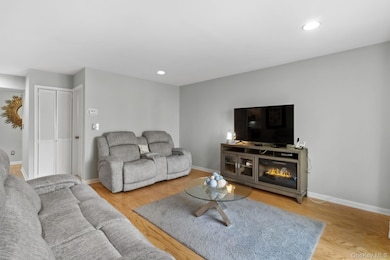 148 Flintlock Way unit D, Yorktown Heights, NY 10598 - photo 7