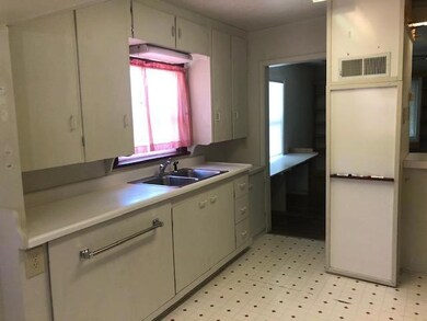 605 Delta St, Klamath Falls, OR 97601 - photo 6