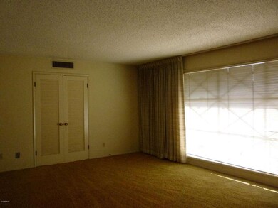 6-Living Room