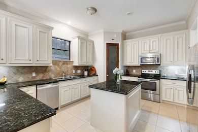 1898 Longmire Rd unit 8, Conroe, TX 77304 - photo 7