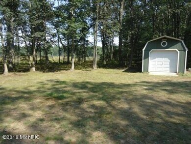 12188 N Bingham Ave, Bitely, MI 49309 - photo 4