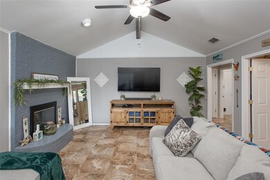 806 Hilltop Dr, Weatherford, TX 76086 - photo 7