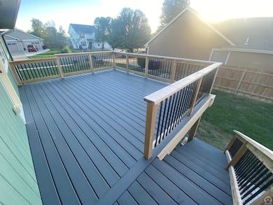 4243 SW Cambridge Ave, Topeka, KS 66610 - photo 5