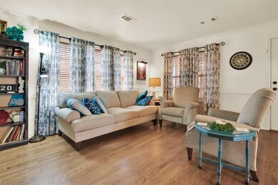 1311 W Munson St, Denison, TX 75020 - photo 4