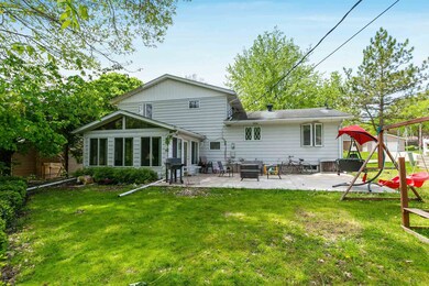 2807 47th Street Ct, Rock Island, IL 61201 - photo 4