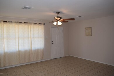 LIVING ROOM2