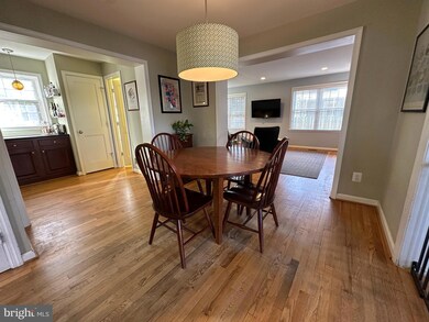 937 N Lebanon St, Arlington, VA 22205 - photo 5