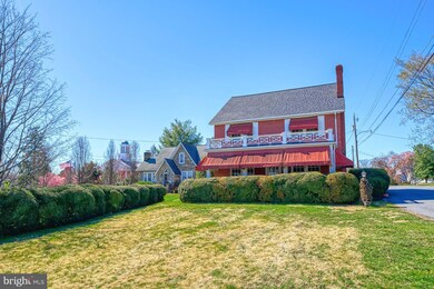 201 S Nursery Ave, Purcellville, VA 20132 - photo 3