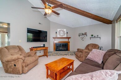 8209 Cortland Dr, Louisville, KY 40228 - photo 5