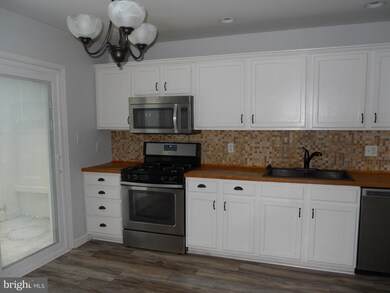 17 Pine Woods Ct unit 17, Reading, PA 19607 - photo 7