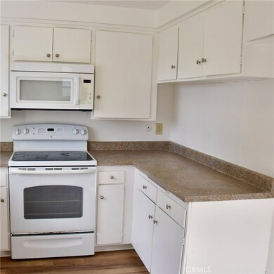 22931 Nadine Cir unit A, Torrance, CA 90505 - photo 6