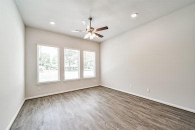 25806 Maplewood Dr, Spring, TX 77386 - photo 4