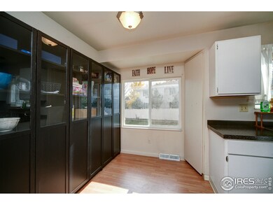 Eating Space In Kitchen