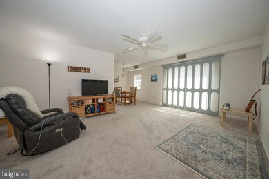 919 Montgomery Ave unit 2-2, Bryn Mawr, PA 19010 - photo 4