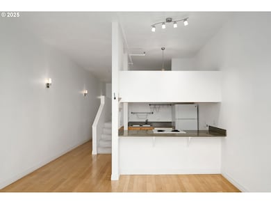 1910 SW 18th Ave unit 34, Portland, OR 97201 - photo 5