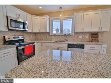 956 Kossuth St, Freemansburg, PA 18017 - photo 6