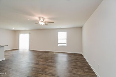 004-photo-living-room-9867465