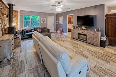 95 23rd St SW, Naples, FL 34117 - photo 4