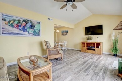 1500 Carolina Beach Ave N Unit-large-008