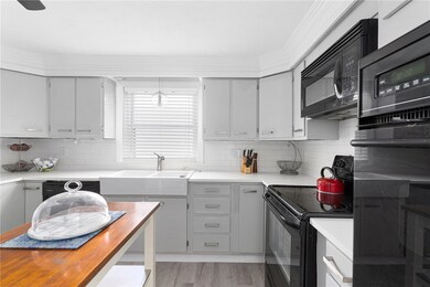 18 N Fair St, Warwick, RI 02888 - photo 7