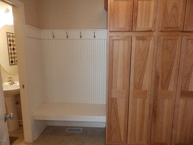 526 Oldfield Dr SE unit 82, Byron Center, MI 49315 - photo 3