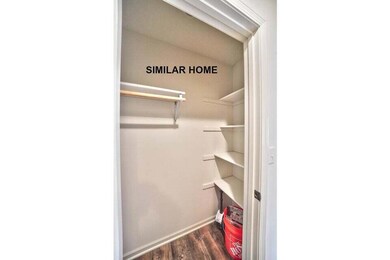 Walk-in Pantry