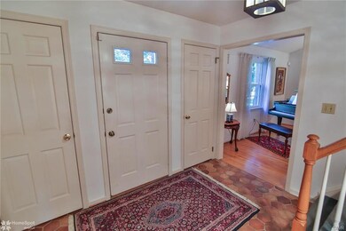 402 Mountain Blvd, Emmaus, PA 18049 - photo 6