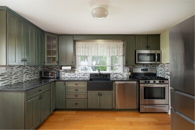 68 Shawmut St, Quincy, MA 02169 - photo 5