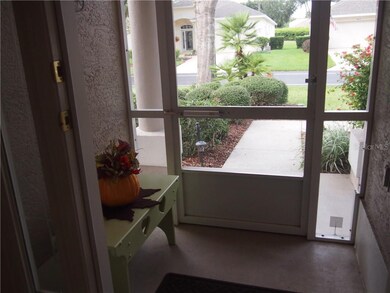 Screened in front area