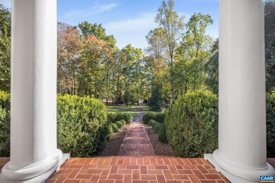 2725 Hunt Country Ln, Charlottesville, VA 22901 - photo 6
