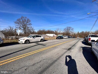 6011 Emerson St unit 413, Bladensburg, MD 20710 - photo 5