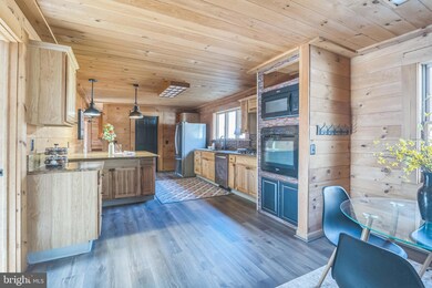 199 Urban Rd, Hawley, PA 18428 - photo 3