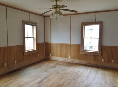 207 Grant St, Galien, MI 49113 - photo 4