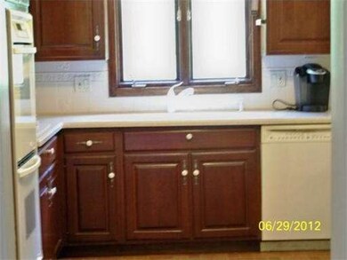 102 Harbey Rd, West Springfield, MA 01089 - photo 6