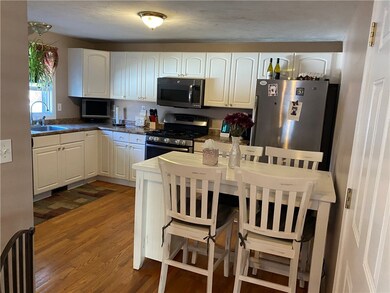 112 Worcester Ave, Riverside, RI 02915 - photo 7