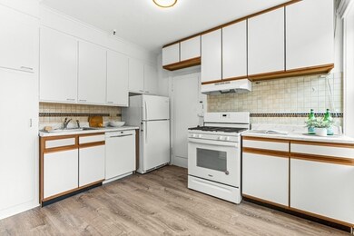 72 Strathmore Rd unit 5B, Brighton, MA 02135 - photo 7