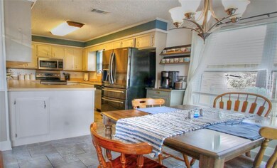 403 Forrestburg Dr, Wake Village, TX 75501 - photo 5