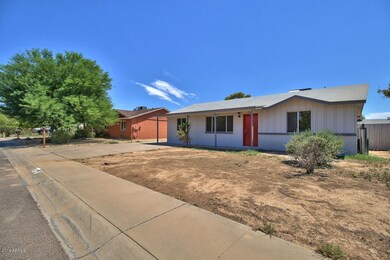 02-Front-of-Home-02-4