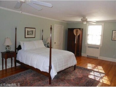 1st Bedroom.