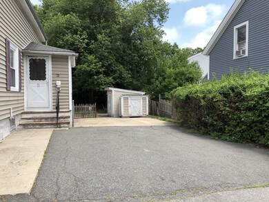 81 Railroad St, Lawrence, MA 01841 - photo 3